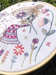 Quand Salomé tricote (sold without hoop)