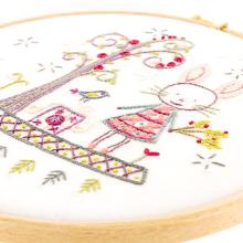 Promenons-nous dans les bois (sold without hoop)