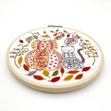 Vive l'automne (sold without hoop)