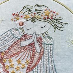 Salomé veille sur nous (sold without hoop)