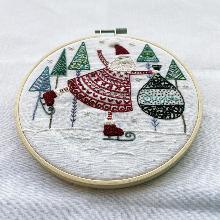 Surprises ! (sold without hoop)