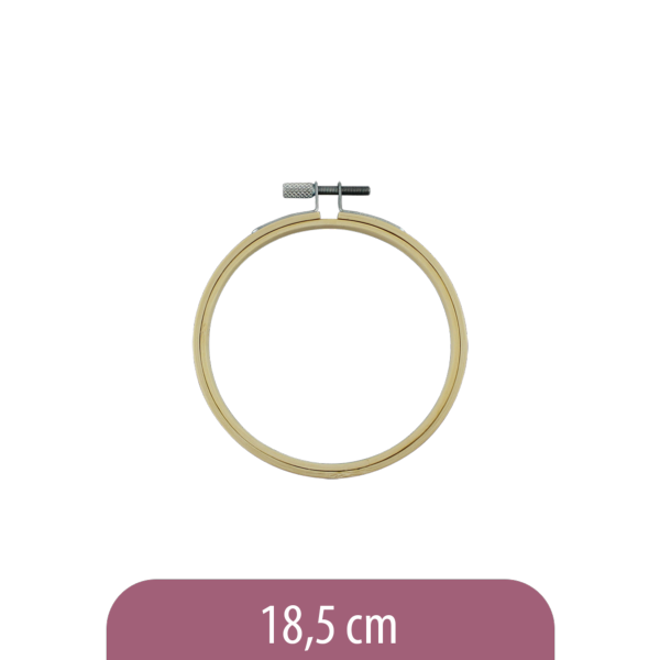 Wooden embroidery hoop - 18,5 cm