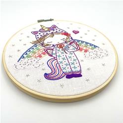 Salomé au pays des licornes (sold without hoop)
