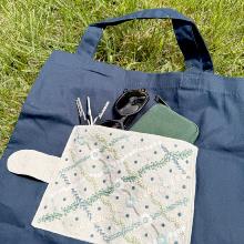 Floral pocket for tote bag