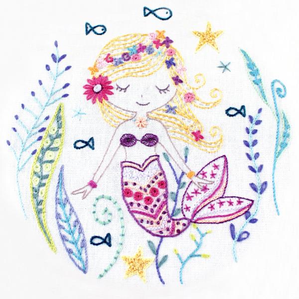 Marjolaine, la petite sirène (sold without hoop)