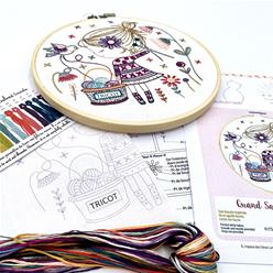 Quand Salomé tricote (sold without hoop)