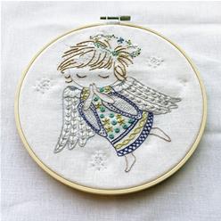 Sacha petit ange (sold without hoop)