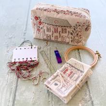 Large pouch - Embroiderers' house