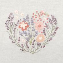 Souffle de lavande (July heart to embroider)