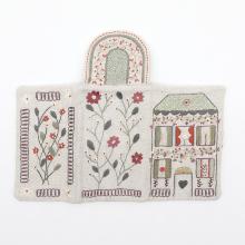 Scissors & needles holder - Embroiderers' house