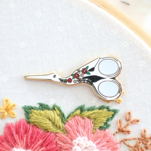 Needle minder “ciseaux cigogne”